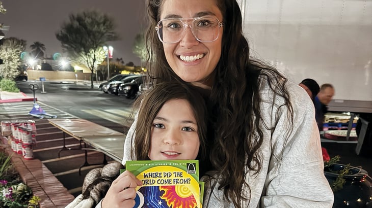 Mother and daughter who began the food bank Arch® Book program in 2024