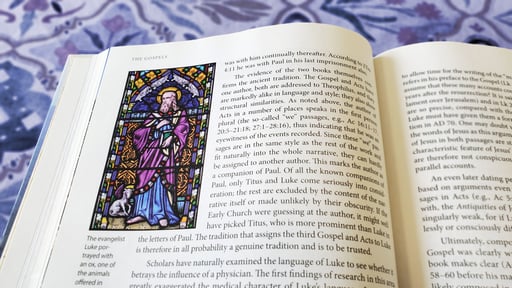 Lutheran Bible Companion Volume 2 opened to a page on Luke